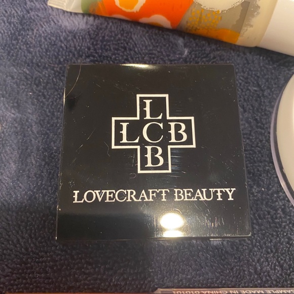 New makeup bundle - Picture 7 of 10